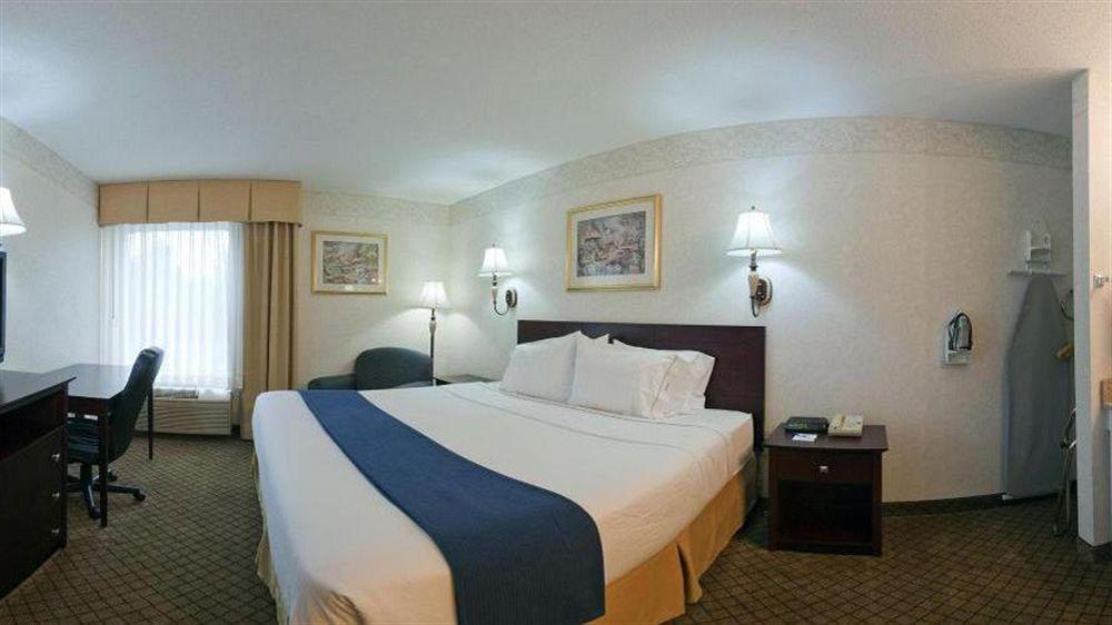 Holiday Inn Express Dillard Extérieur photo